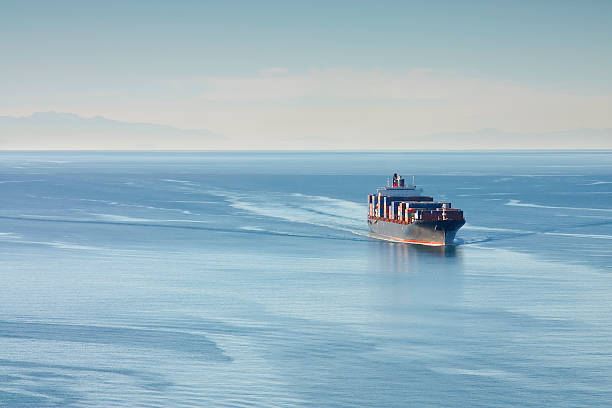 international sea freight shipping.jpg