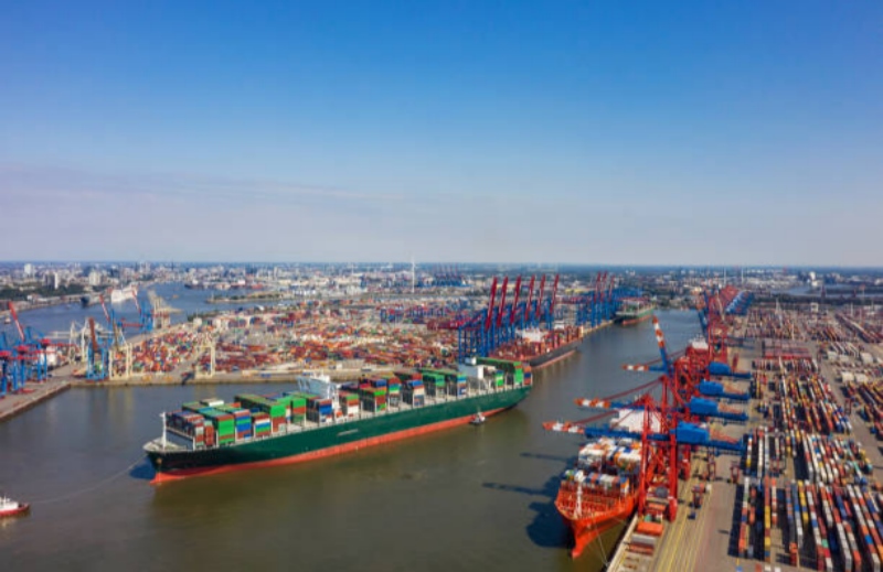 sea freight delays.jpg